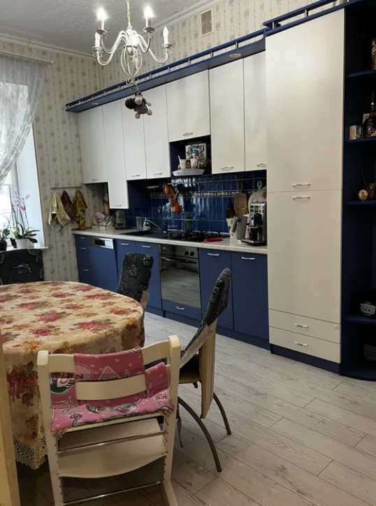 продажа трехкомнатной квартиры номер A-174012 в Малиновском районе, фото номер 8